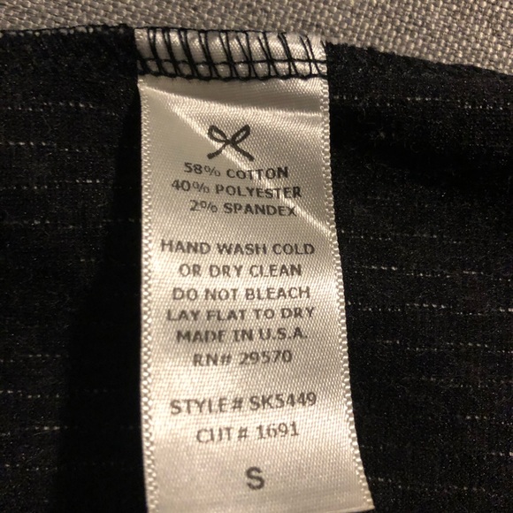 Everly Skirt Size Small - Picture 3 of 4